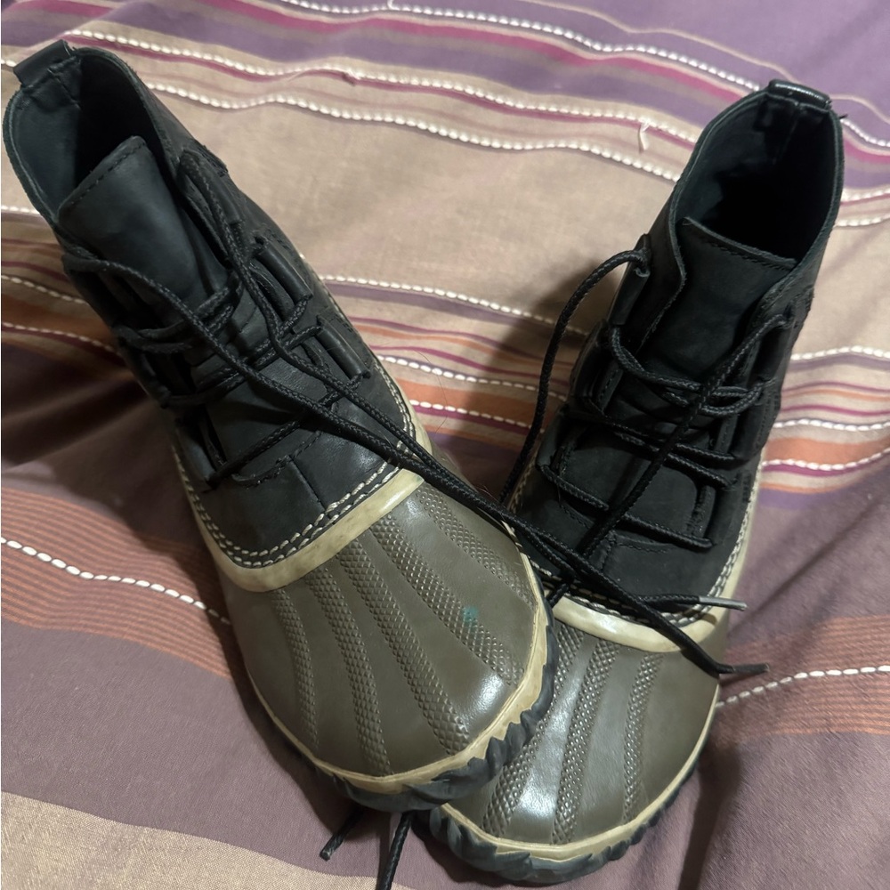 SOREL  Out N About Black Duck Waterproof Ankle Boots